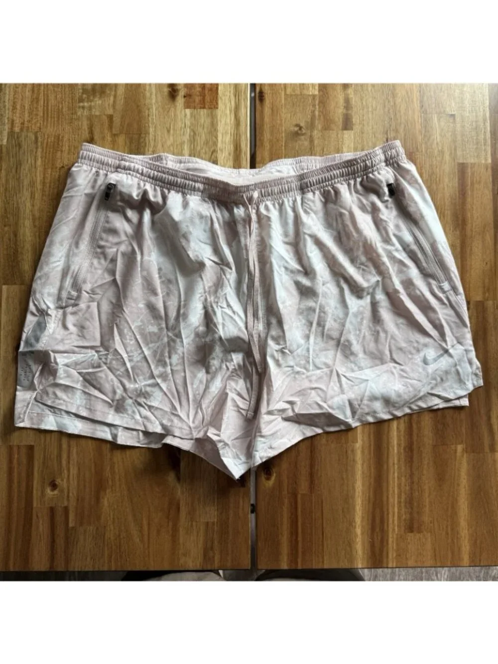 Nike part device wrinkle